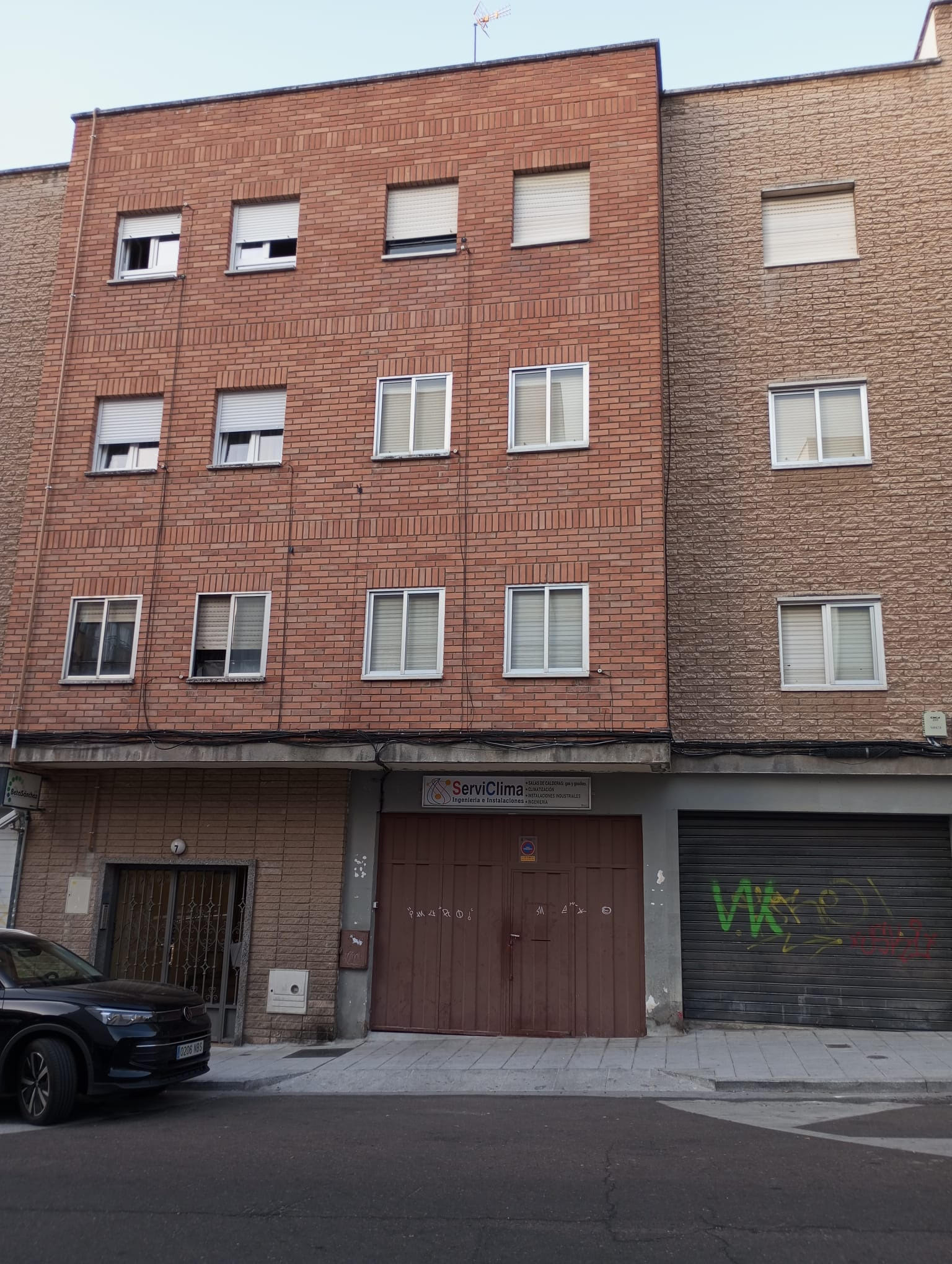 Local en venta en Calle Olmos