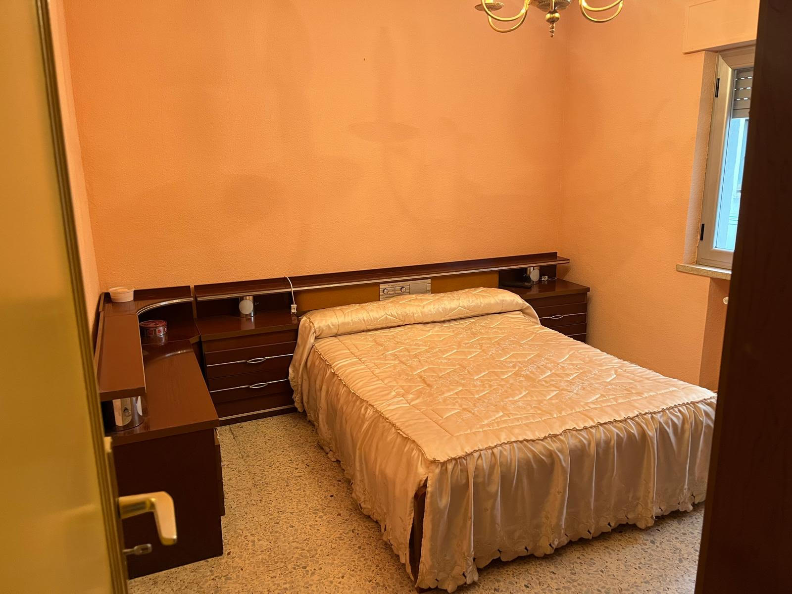 5 Piso en venta en Avenida de Alfonso VI