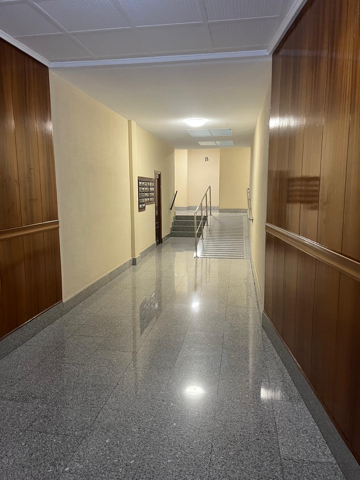 Piso junto al Corte Ingles