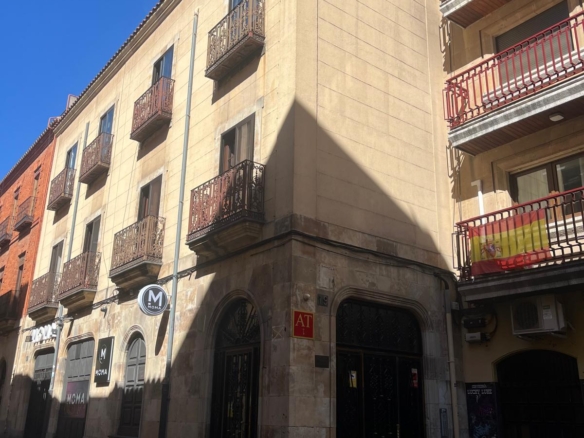 PISO JUNTO A LA PLAZA MAYOR