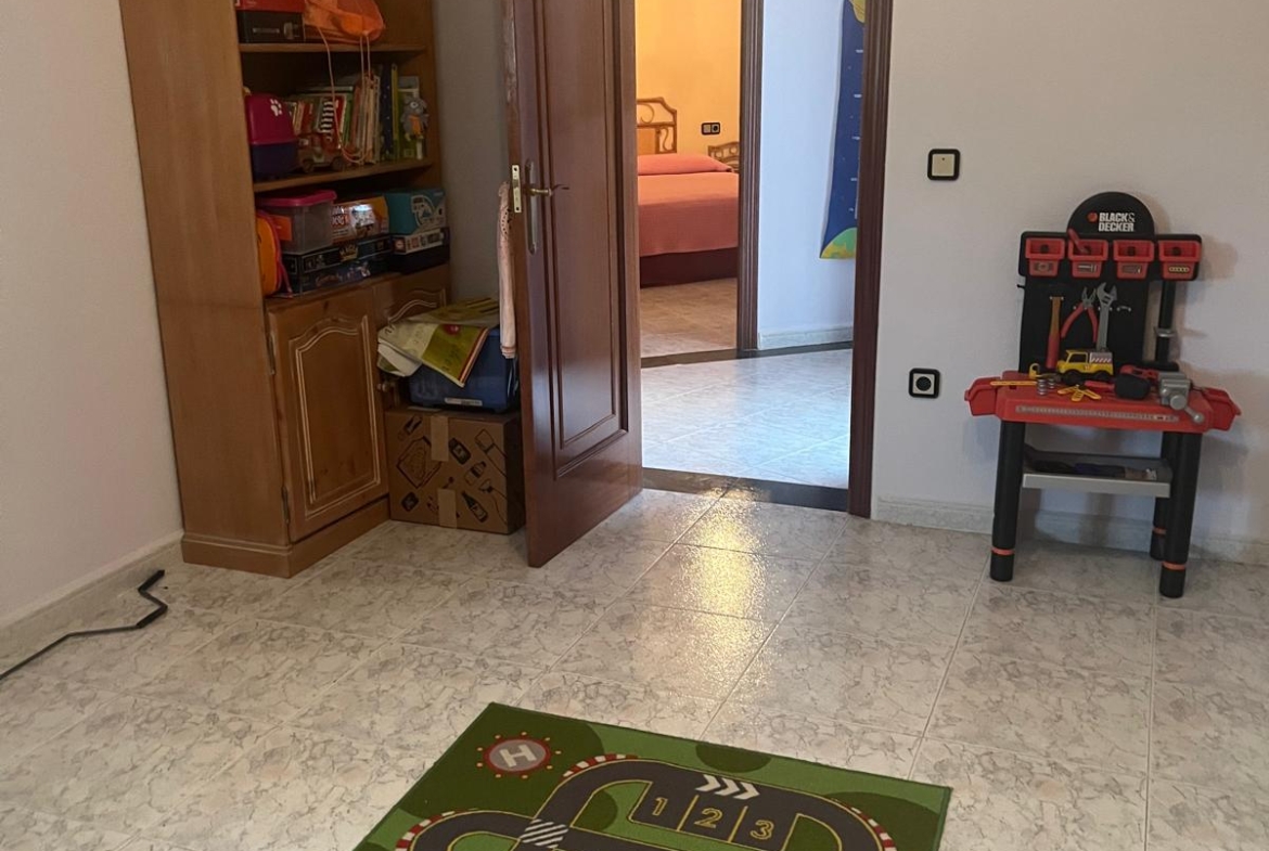Chalet en Urbanizacion los Almendros ( Villamayor)