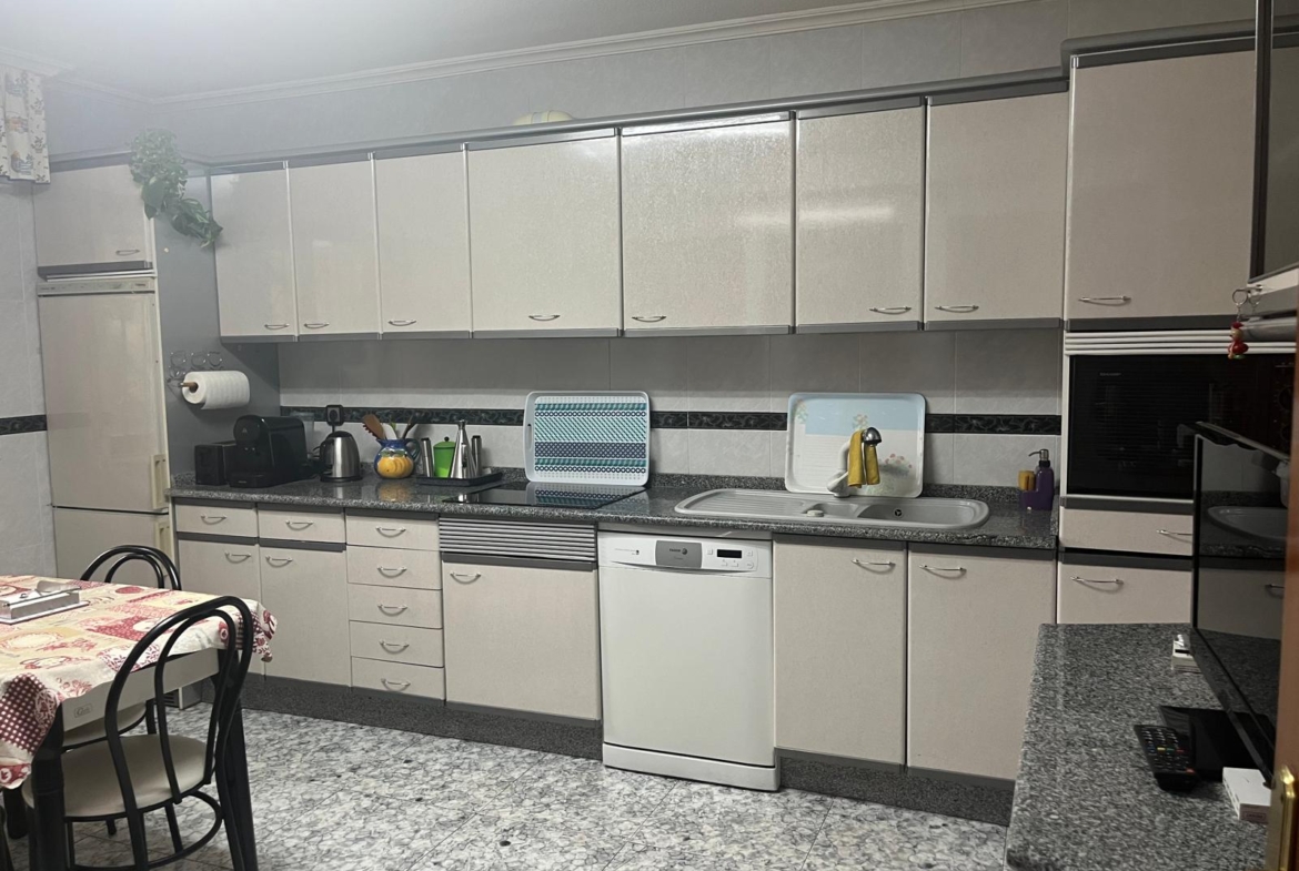 Chalet en Urbanizacion los Almendros ( Villamayor)