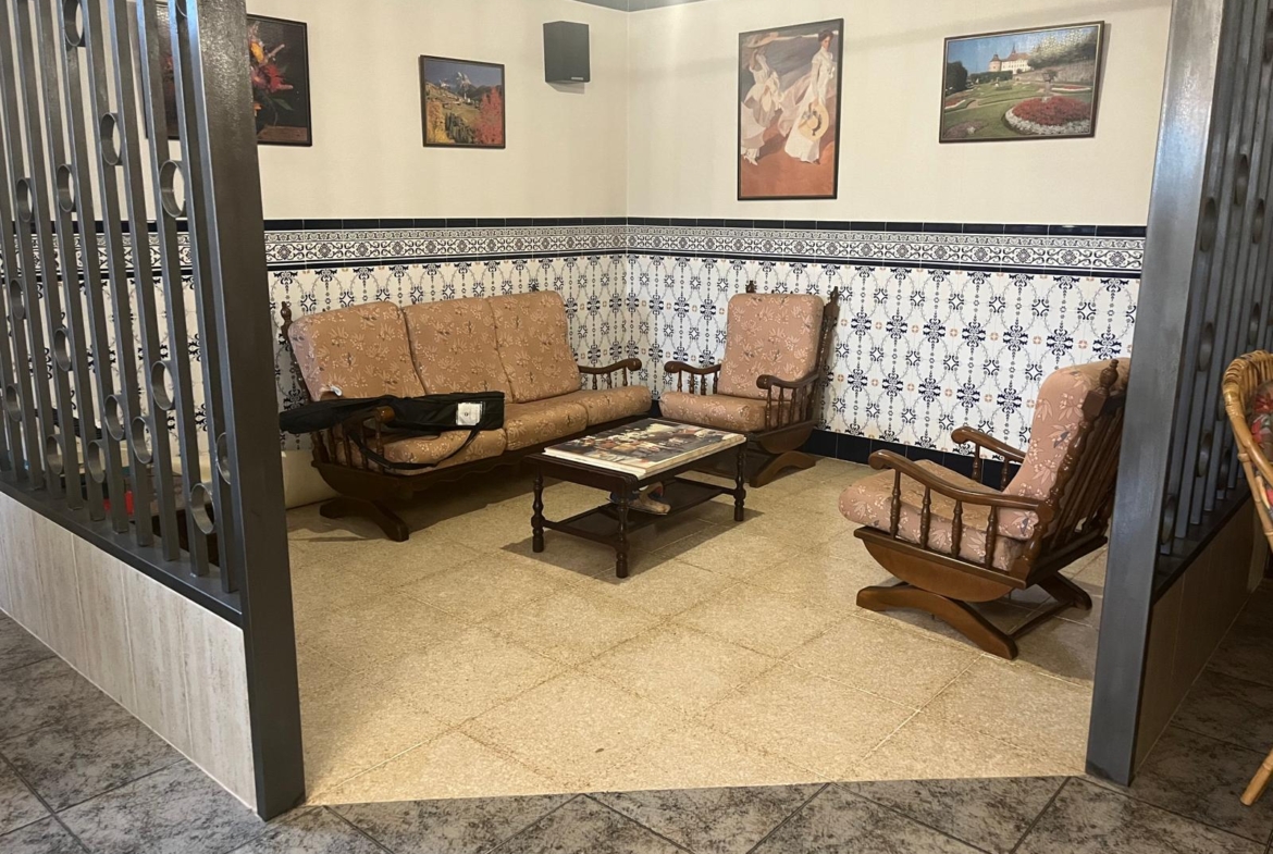 Chalet en Urbanizacion los Almendros ( Villamayor)