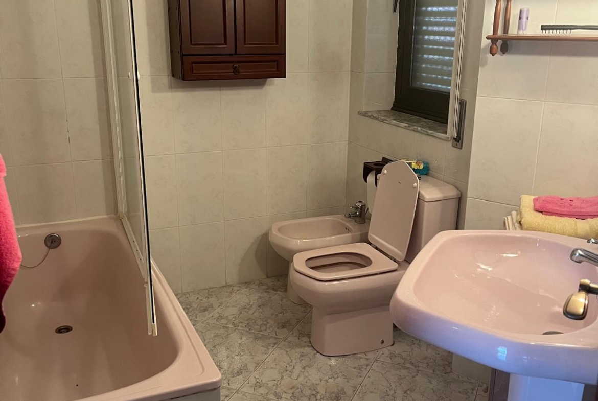 Chalet en Urbanizacion los Almendros ( Villamayor)