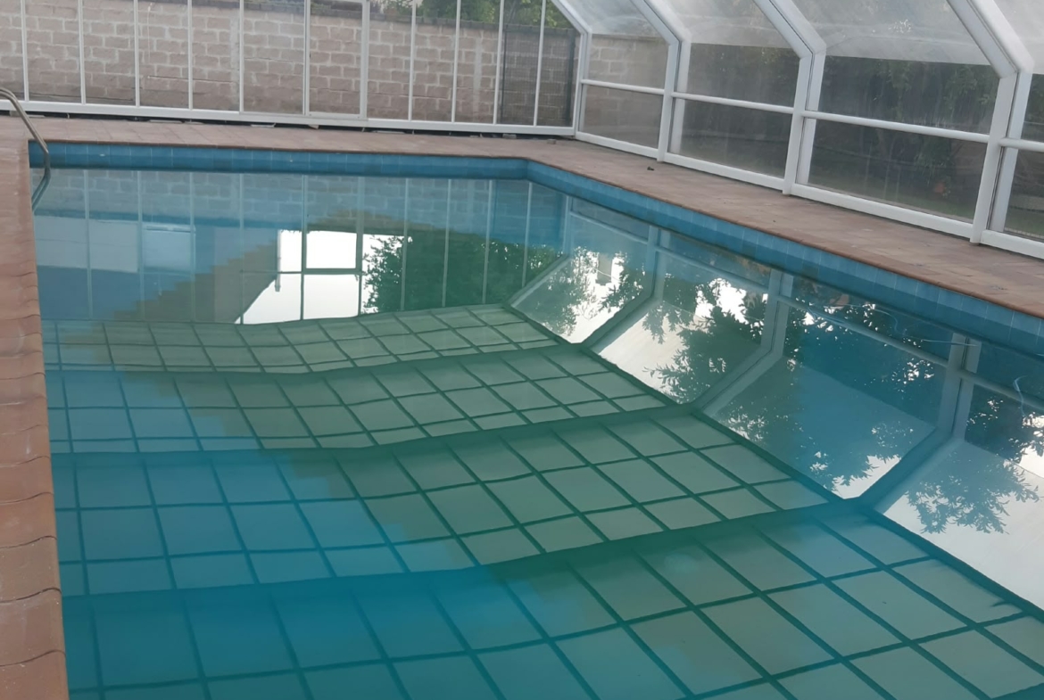 Chalet en Urbanizacion los Almendros ( Villamayor)
