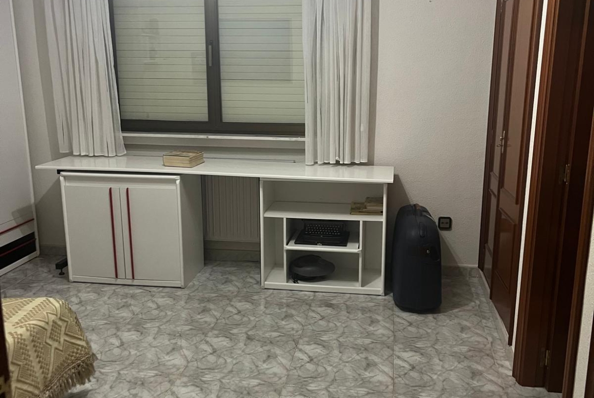 Chalet en Urbanizacion los Almendros ( Villamayor)