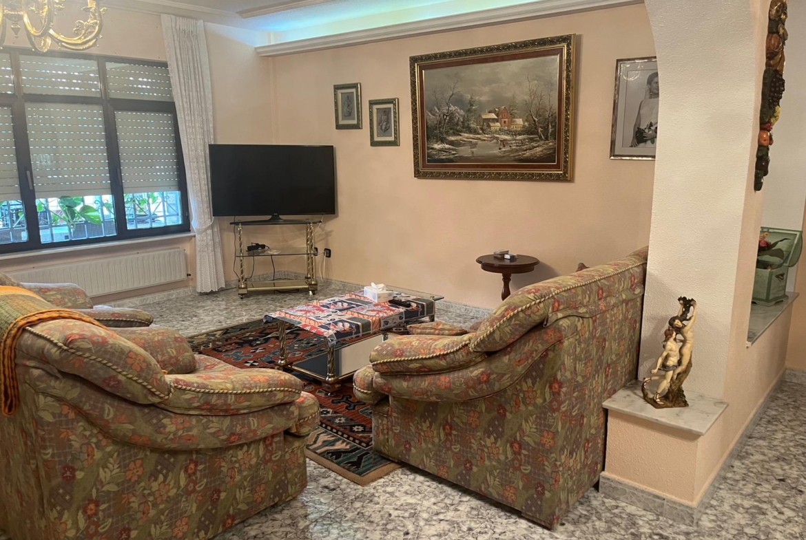 Chalet en Urbanizacion los Almendros ( Villamayor)