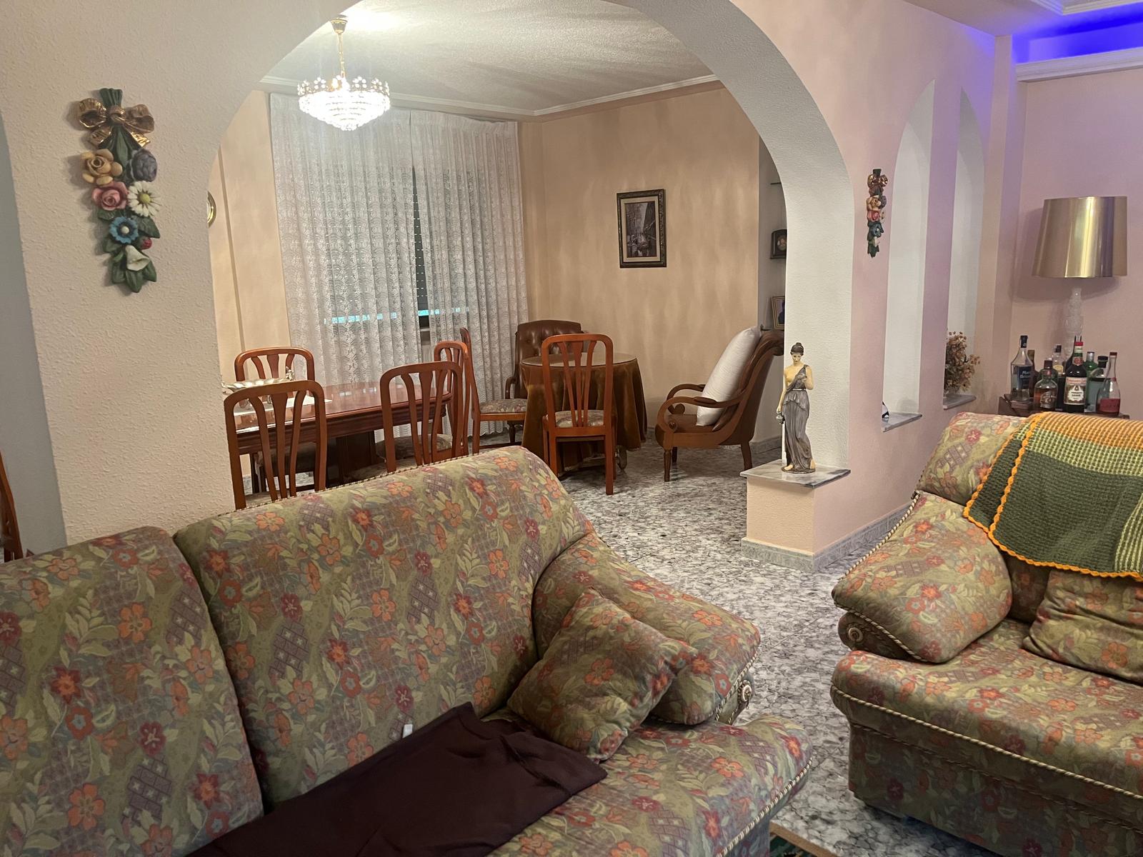 d7f0c19a-a83e-425c-9434-199f93010e61 Chalet en Urbanizacion los Almendros ( Villamayor)