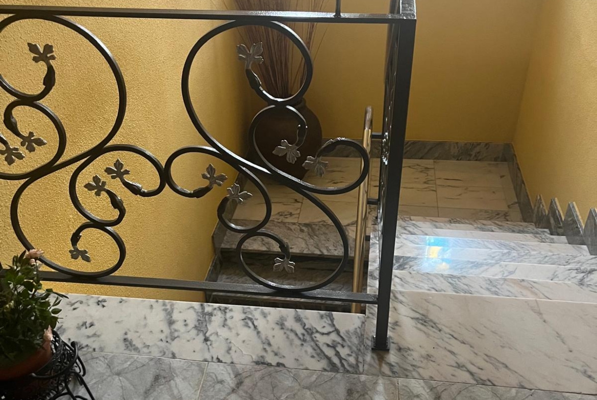 Chalet en Urbanizacion los Almendros ( Villamayor)