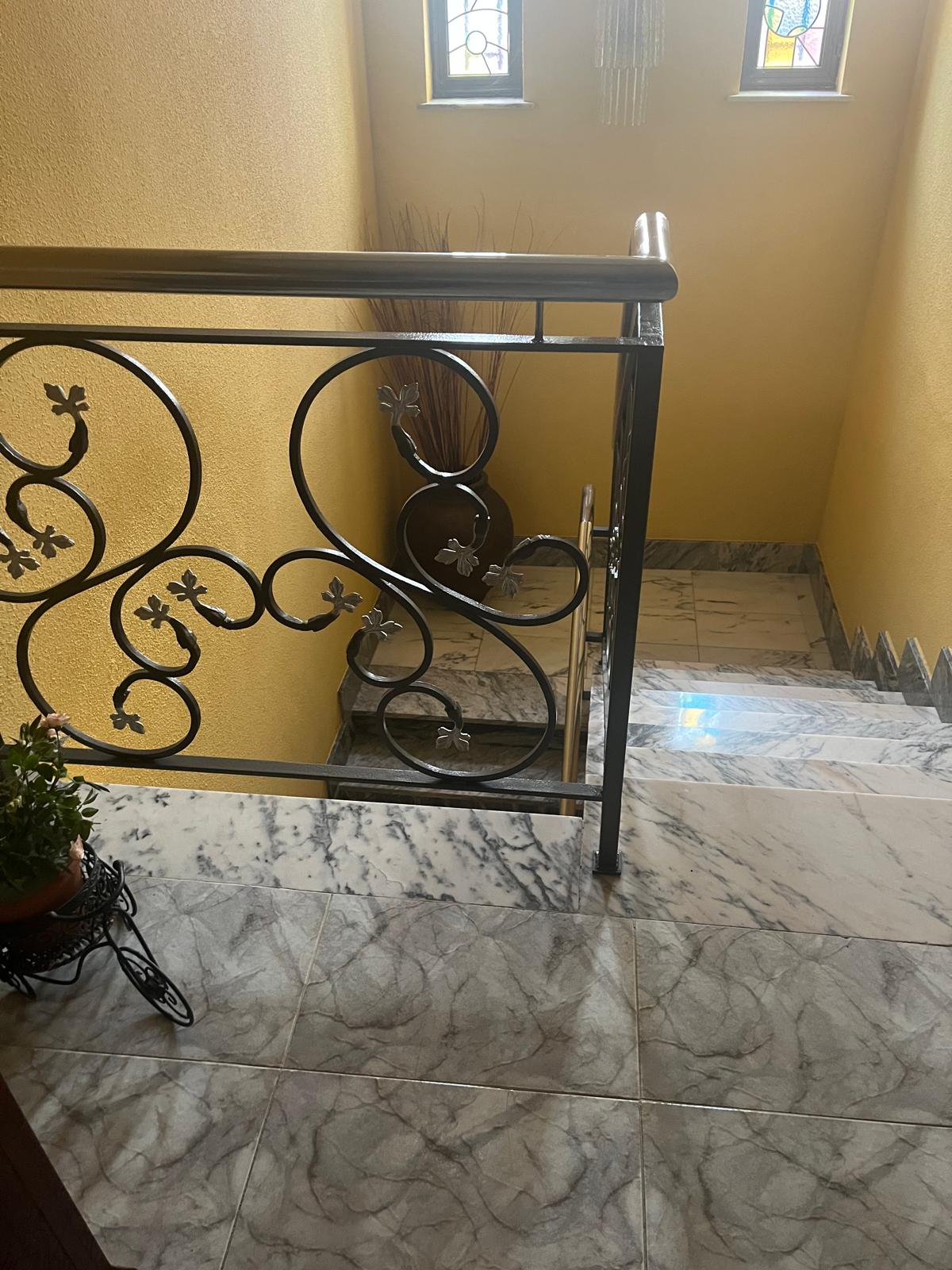 f7ffc9be-fff4-4c80-8a30-747de8262fde Chalet en Urbanizacion los Almendros ( Villamayor)