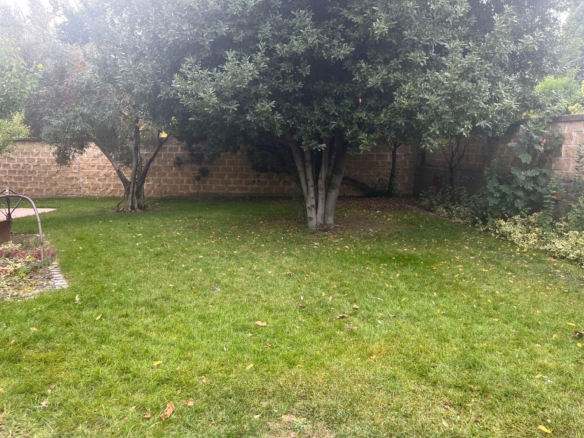 Chalet en Urbanizacion los Almendros ( Villamayor)